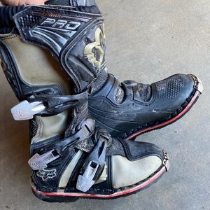 Fox Pro Forma kids dirt bike boots